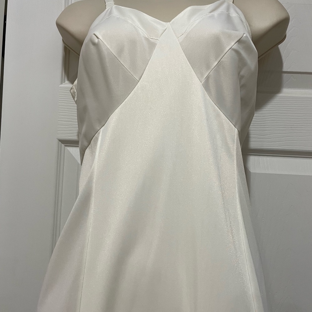 VINTAGE Slip. Size 34. - Picture 2 of 5